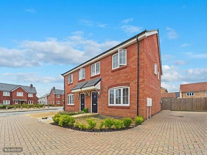 3 Bedroom Semi-Detached House For Sale In Hopwoods Road, Bury St. Edmunds, IP32