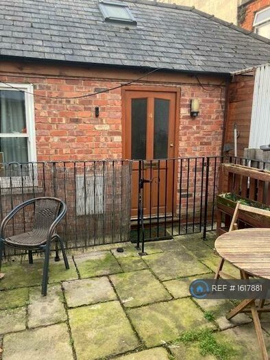 1 Bedroom Flat To Rent In St. James Street, Cheltenham, GL52