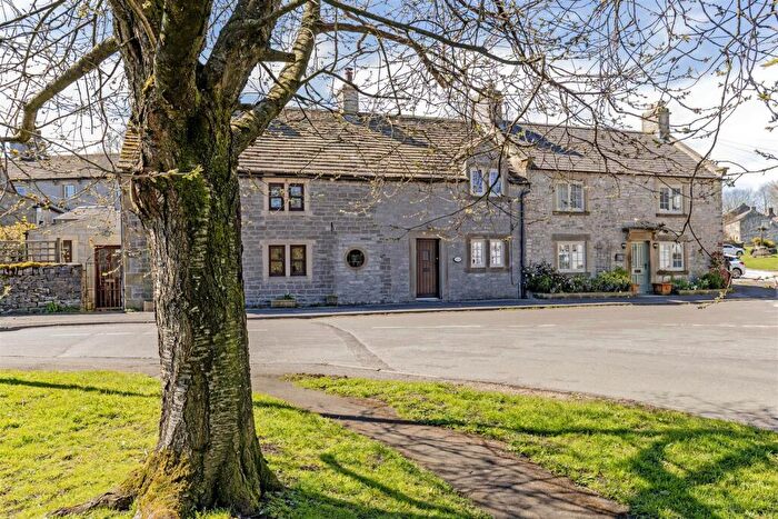 2 Bedroom Terraced House For Sale In Housley Road, Eyam, Hope Valley, S32