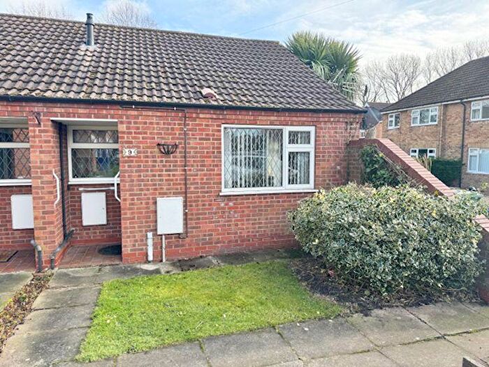 1 Bedroom Bungalow For Sale In Collinson Court, Phillips Lane, Laceby, DN37