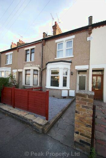 1 Bedroom Flat To Rent In North Road, Westcliff On Sea, SS0