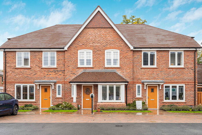 3 Bedroom Terraced House For Sale In Lorimer Avenue, Cranleigh, GU6