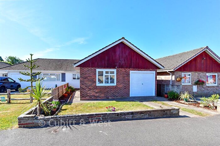 3 Bedroom Semi-Detached Bungalow For Sale In Longwood Avenue, Cowplain, Waterlooville, Hampshire, PO8