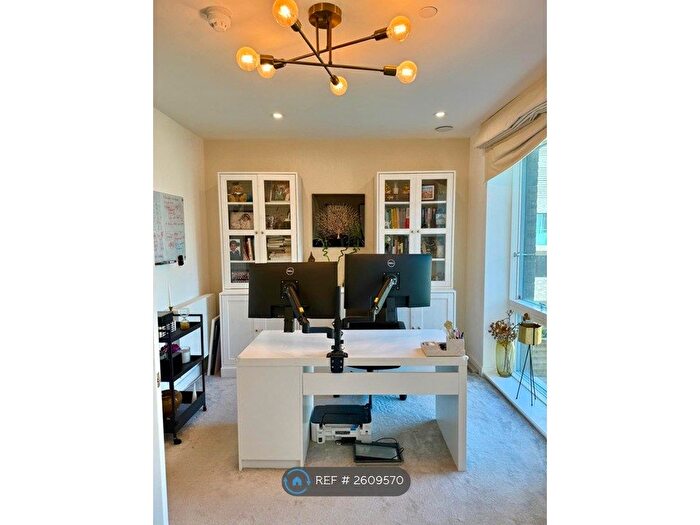 4 Bedroom Semi-Detached House To Rent In Hubbard Street, London, SE10