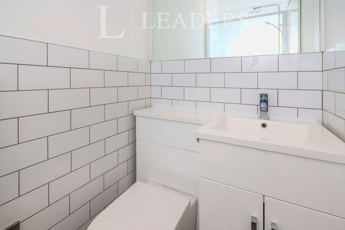 4 Bedroom Flat To Rent In Rockingham Lane, Sheffield, South Yorkshire, S1