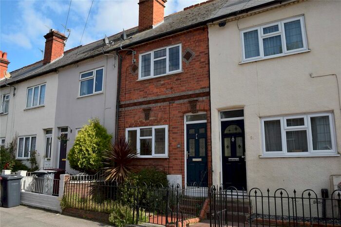 3 Bedroom Terraced House To Rent In Elgar Road, Reading, Berkshire, RG2