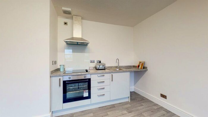 1 Bedroom Flat To Rent In Princes Avenue, Hull, HU5