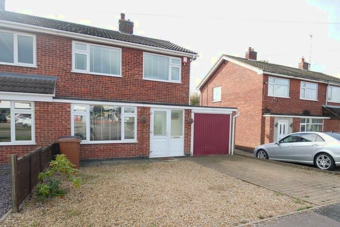 3 Bedroom Semi-Detached House To Rent In Valley Road, Melton Mowbray, LE13