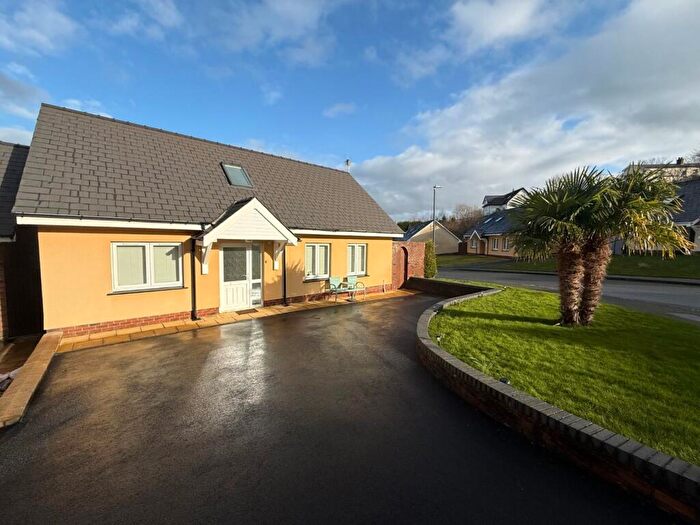 4 Bedroom Detached Bungalow For Sale In Dolphin Court, New Quay, SA45