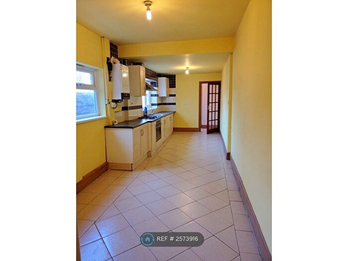 5 Bedroom Terraced House To Rent In Highbury Road, Birmingham, B14