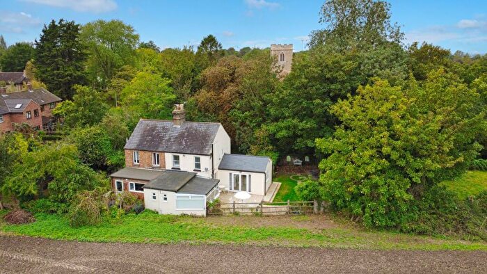 3 Bedroom Semi-Detached House For Sale In Fieldings Place, Graveley, PE19