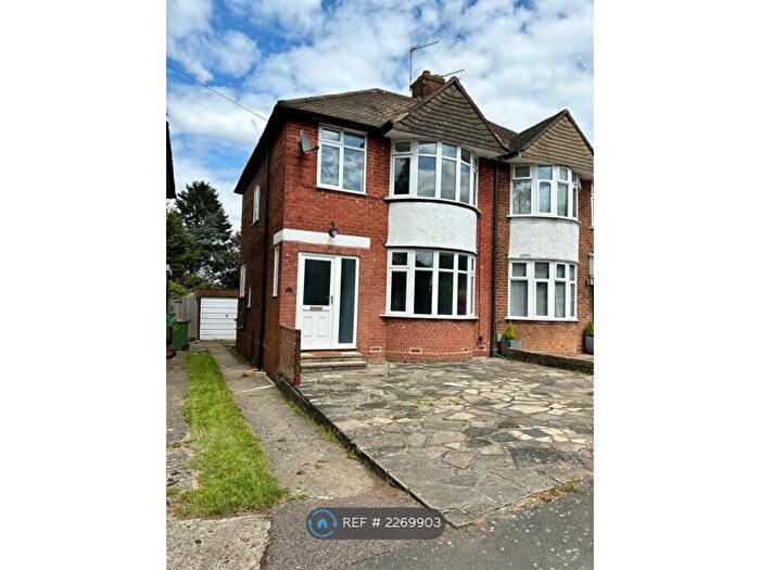 3 Bedroom Semi-Detached House To Rent In Oulton Crescent, Potters Bar, EN6