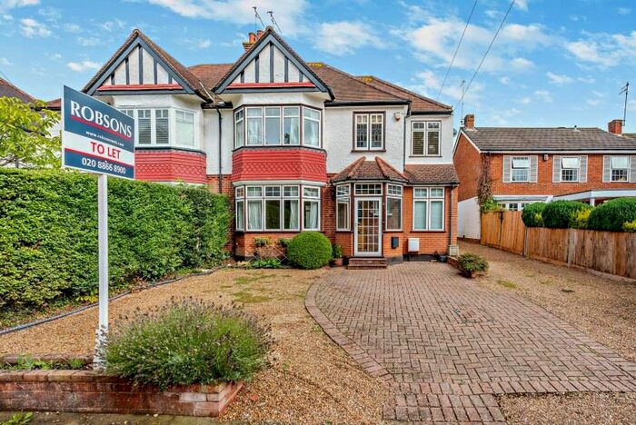 4 Bedroom Detached House To Rent In Barrow Point Avenue, Pinner, HA5