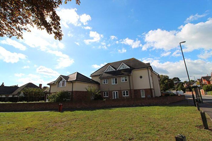 1 Bedroom Flat To Rent In A Broadway, BH6