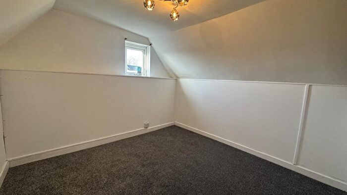 2 Bedroom Apartment To Rent In High Street, Coleshill, B46