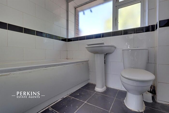 4 Bedroom Terraced House To Rent In Lady Margaret Road, Southall, UB1