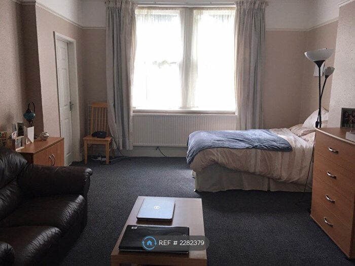 Studio To Rent In Woodstock Road, Redland, Bristol, BS6