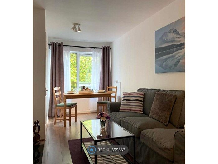 1 Bedroom Flat To Rent In St Stephens Close, Bristol, BS10