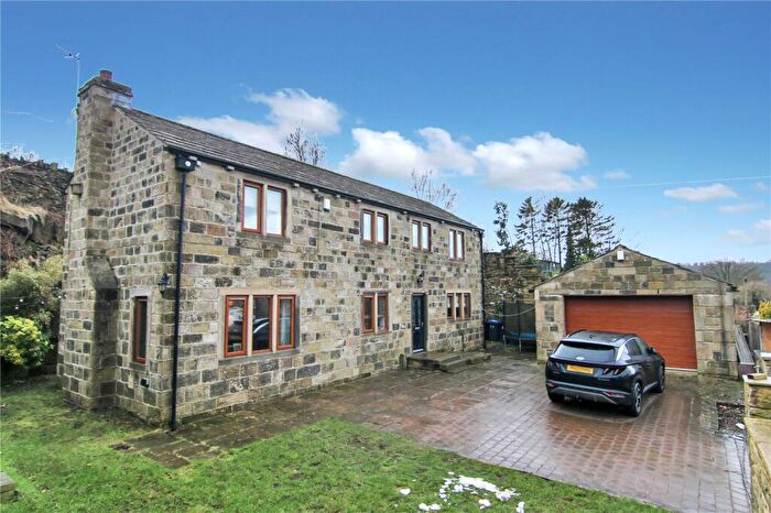 4 Bedroom Detached House For Sale In Bingley Road, Cross Roads, BD22