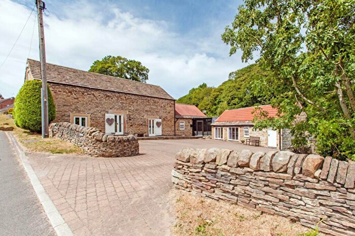 4 Bedroom Barn For Sale In Loads Road, Holymoorside, S42
