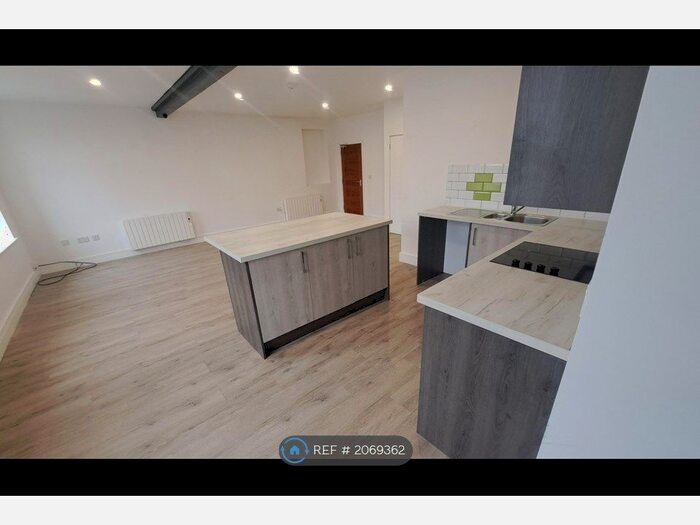 2 Bedroom Flat To Rent In Bull Street, Burnley, BB11