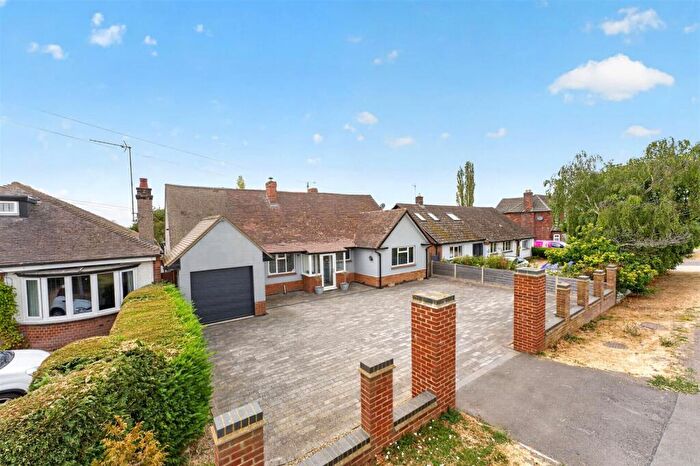 4 Bedroom Detached Bungalow For Sale In , Bedford Road, Rushden, NN10