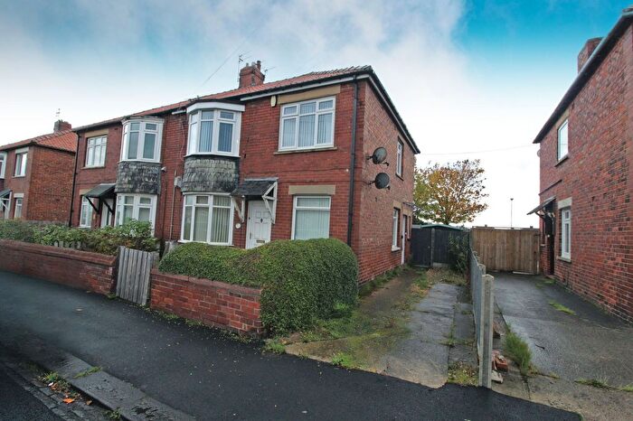 2 Bedroom Flat For Sale In Newsham Road, Blyth, NE24