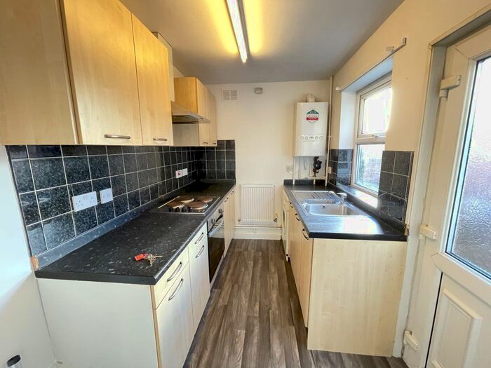 2 Bedroom Terraced House To Rent In Station Street, Loughborough, LE11