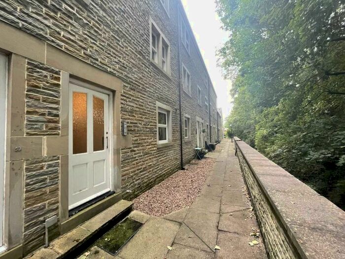 2 Bedroom Flat To Rent In Weavers Walk, Silsden, Keighley, West Yorkshire, BD20