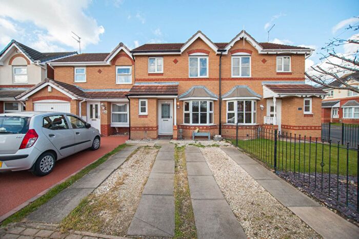 3 Bedroom Semi-Detached House To Rent In Jasmine Grove, Kingswood, Hull, HU7