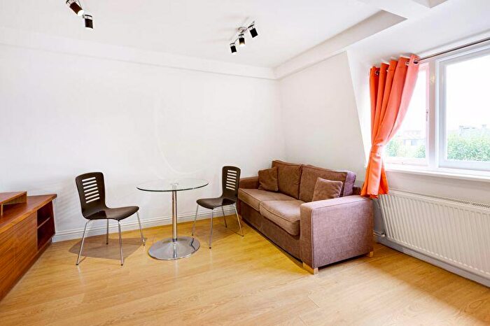 1 Bedroom Flat To Rent In City Road, EC1V