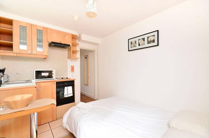 Studio To Rent In Fairholme Road, West Kensington, London, W14