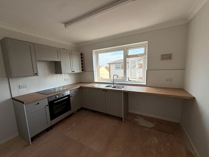 2 Bedroom Flat To Rent In West Road, Shoeburyness, Southend-on-sea, SS3