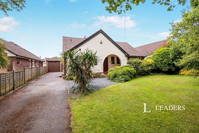 3 Bedroom Bungalow To Rent In Hollybank Lane, Emsworth, PO10