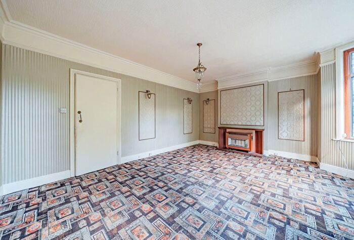 4 Bedroom Semi-Detached House For Sale In Langton Road, Langton Green, Tunbridge Wells, Kent, TN3