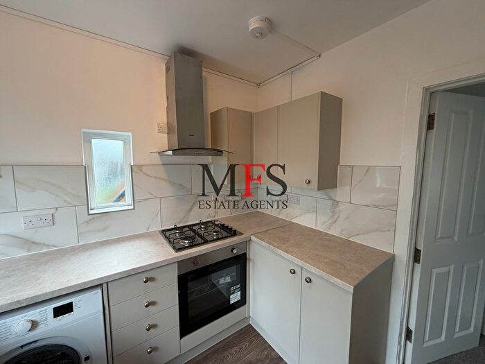 2 Bedroom Maisonette To Rent In Greenway Gardens, Greenford, UB6