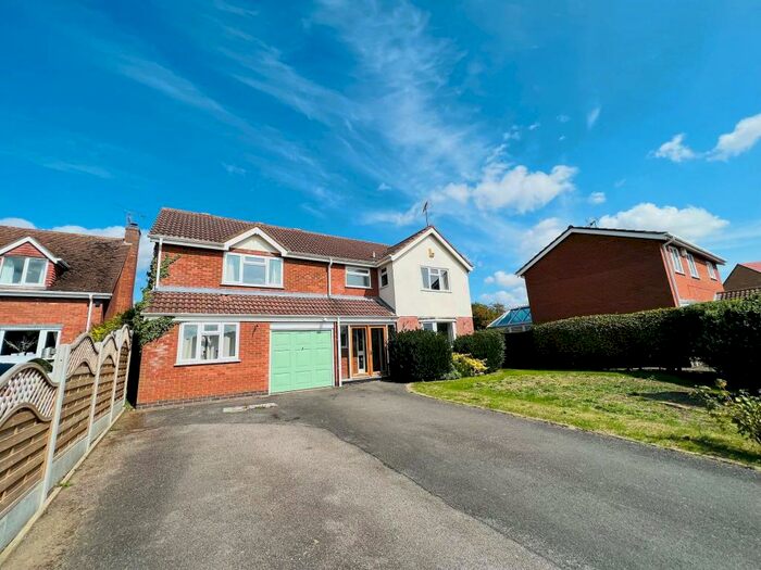 5 Bedroom Detached House To Rent In Padgate Close, Scraptoft, Leicester, LE7