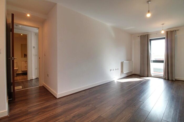 2 Bedroom Apartment To Rent In The Drapery, Fabrick Square, Lombard Street, Digbeth, B12