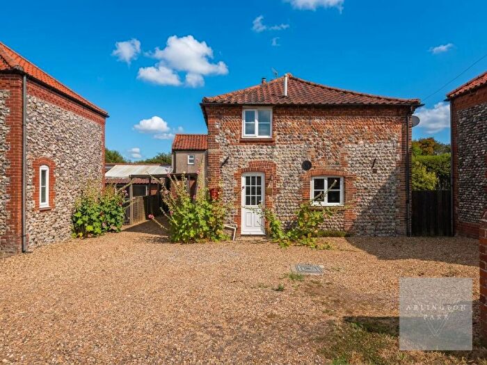 3 Bedroom Property For Sale In Old Turnpike Road, Roughton, Norwich, NR11
