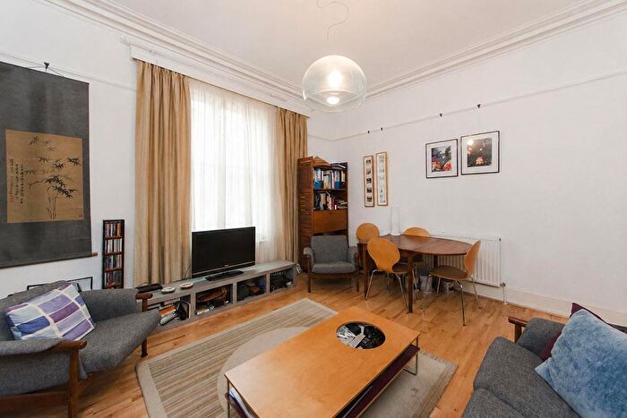 1 Bedroom Apartment To Rent In Gloucester Place, Marylebone, London, NW1