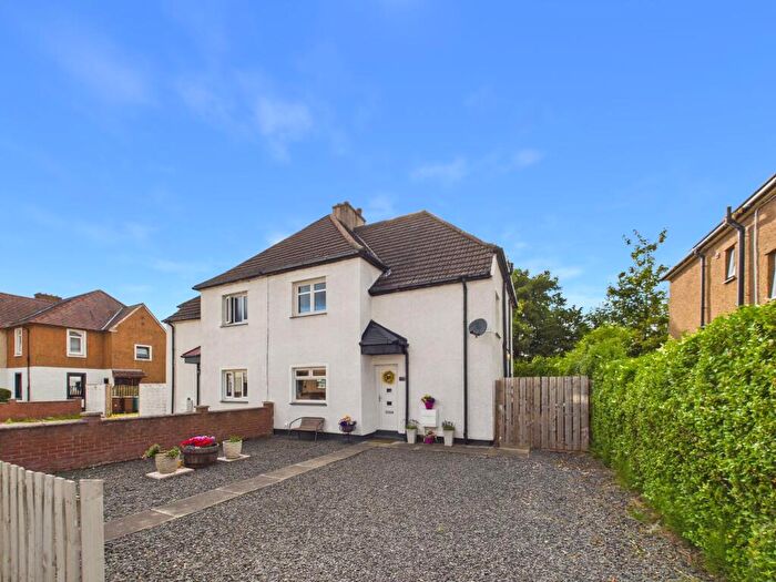 3 Bedroom Semi-Detached House For Sale In O'wood Avenue, Motherwell, ML1