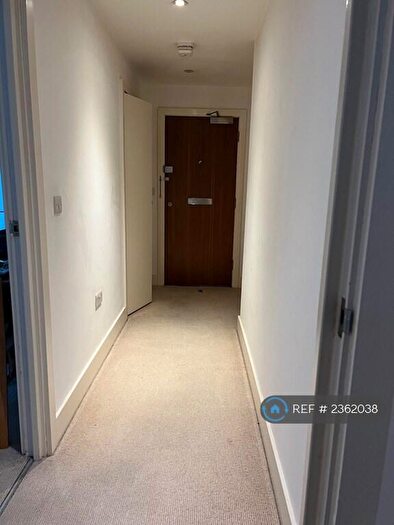 1 Bedroom Flat To Rent In Cadogan Road, London, SE18