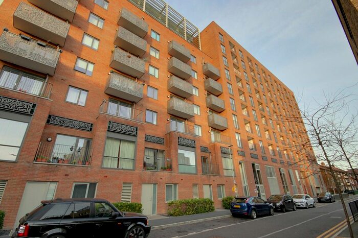 2 Bedroom Flat To Rent In Hammersley Road, London, E16