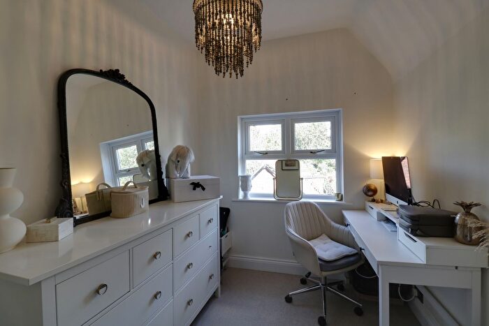 2 Bedroom Cottage For Sale In Bells End Road, Walton-On-Trent, Swadlincote, Derbyshire, DE12