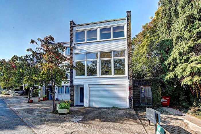 4 Bedroom Terraced House To Rent In Somerset Road, Wimbledon, SW19