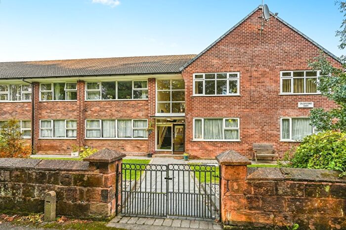 2 Bedroom Flat For Sale In Calderstones Road, Liverpool, Merseyside, L18