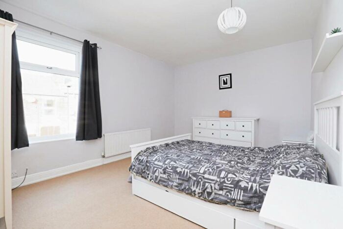 2 Bedroom Terraced House For Sale In Aisthorpe Road, Woodseats, Sheffield, S8