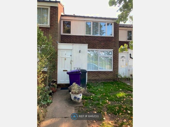 1 Bedroom Maisonette To Rent In Elgin House, Hitchin, SG4