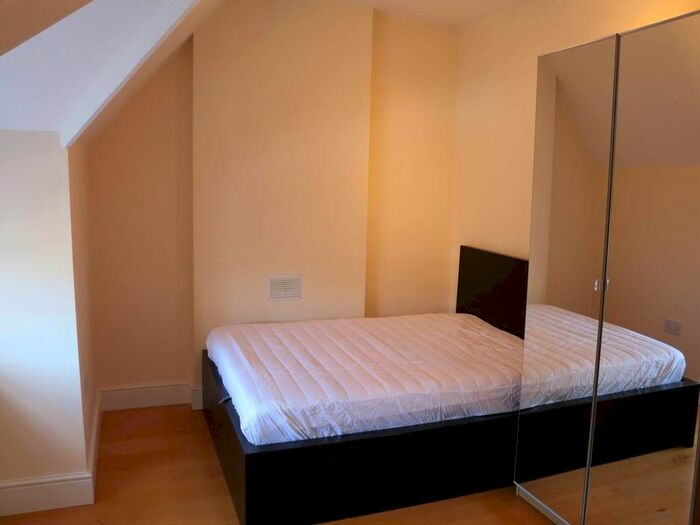 1 Bedroom Flat To Rent In Maxwell Road, Northwood, HA6