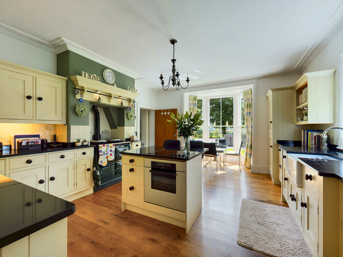 5 Bedroom House For Sale In Etwall Road, Willington, DE65